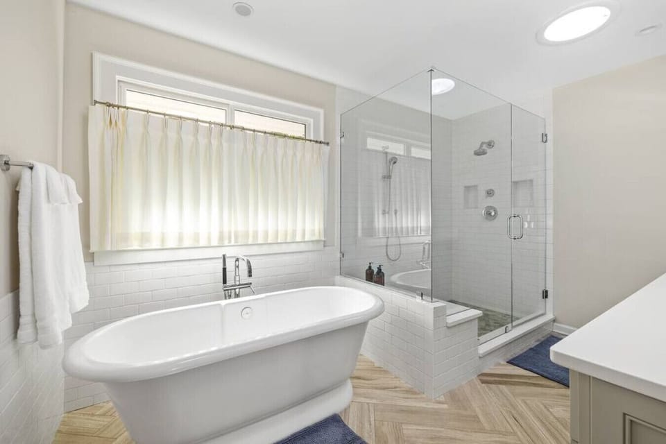 HUGE bathroom with luxurious tub from your Dreams
