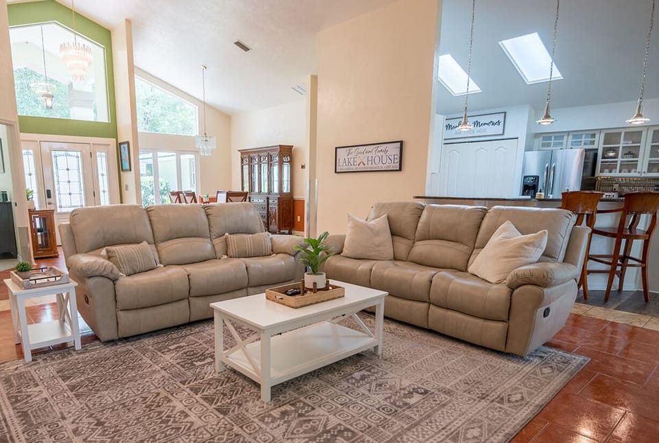 Open floor plan and comfortable seating for memorable moments. 