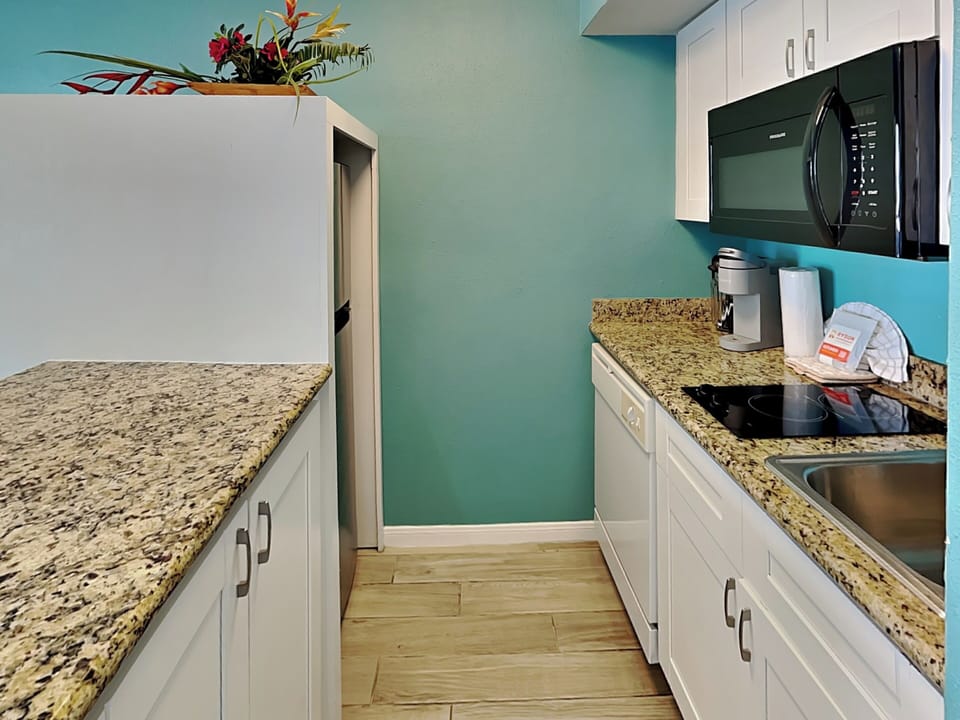 Full Kitchen