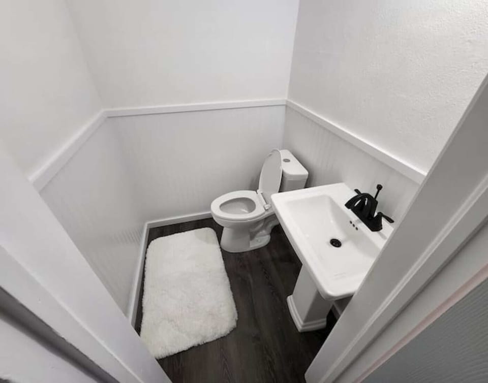 Second bathroom