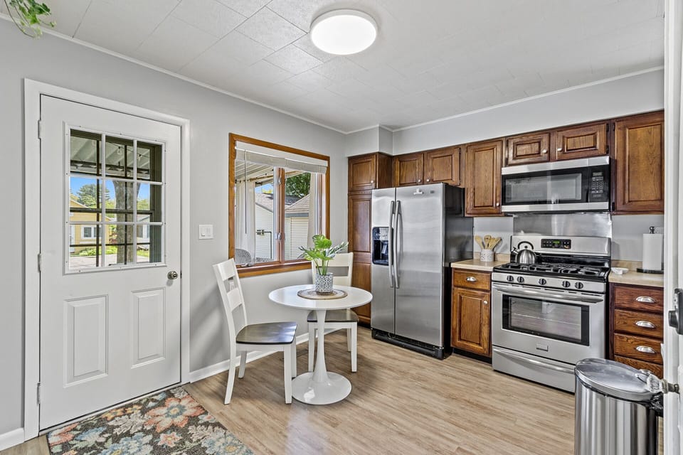 Bistro dining in kitchen
