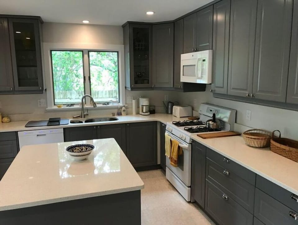 Fully equipped modern kitchen