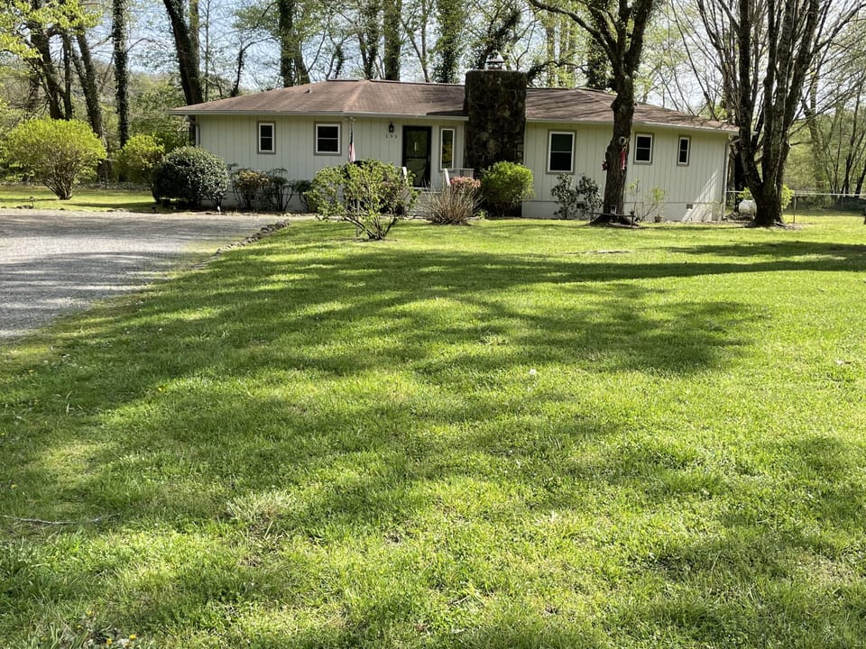 View of house as you drive in. 