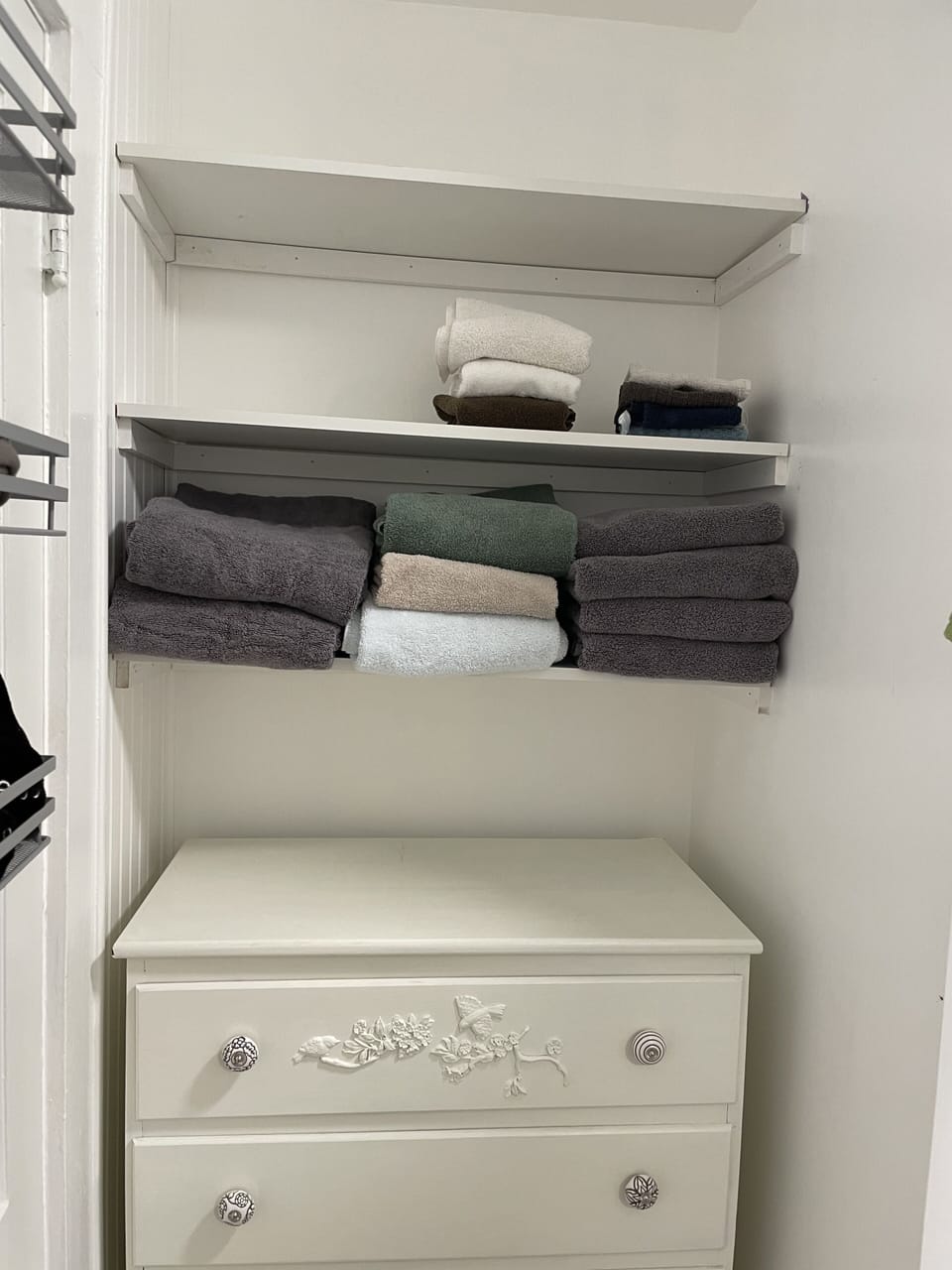 Linens available in the hall bathroom