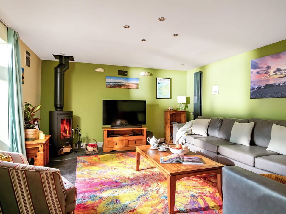Living area | Coach House - Sleekstone Holiday Barns, Honeyborough