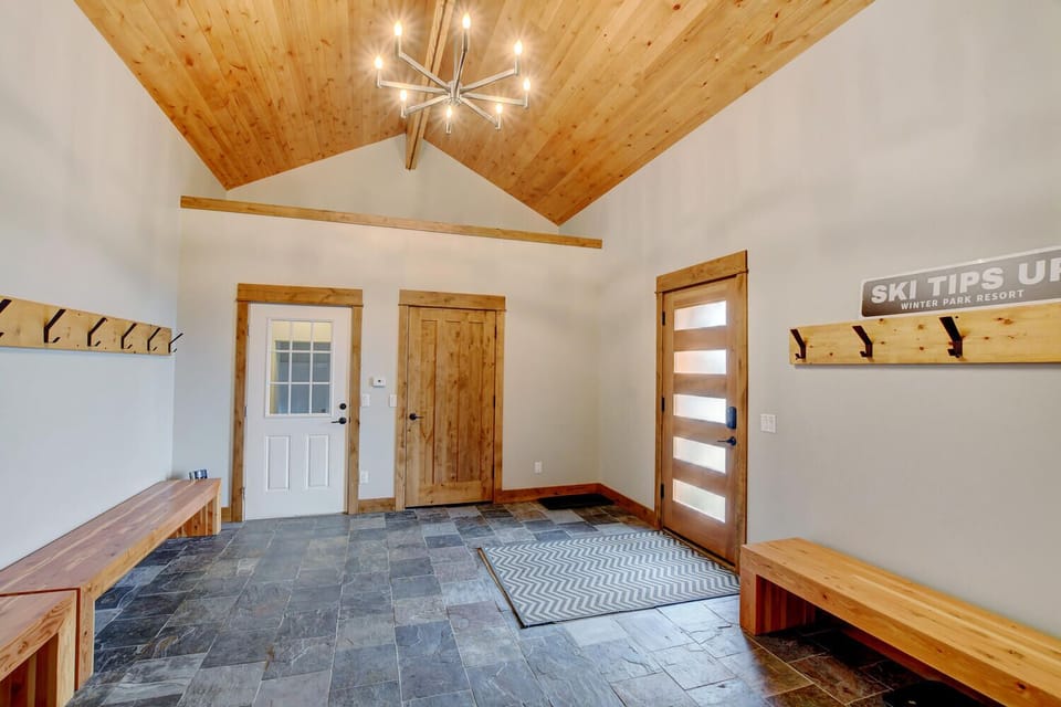 Oversized Mud-Room
