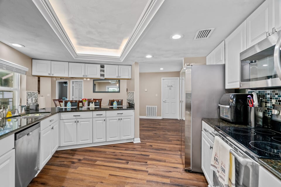 Fully equipped kitchen 
