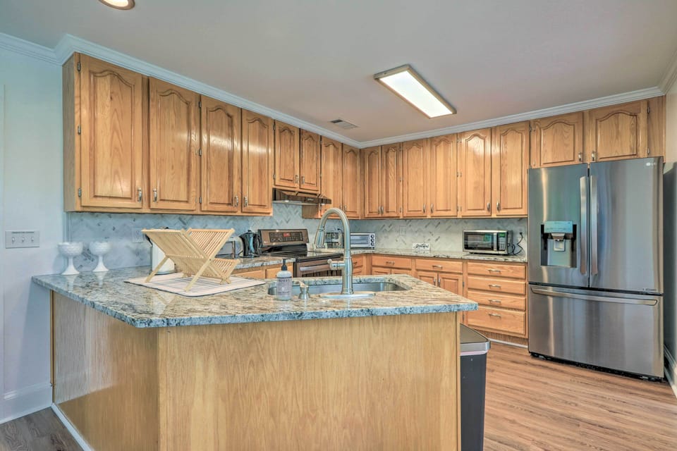 Kitchen | Cooking Basics | Coffee Maker | Main Floor