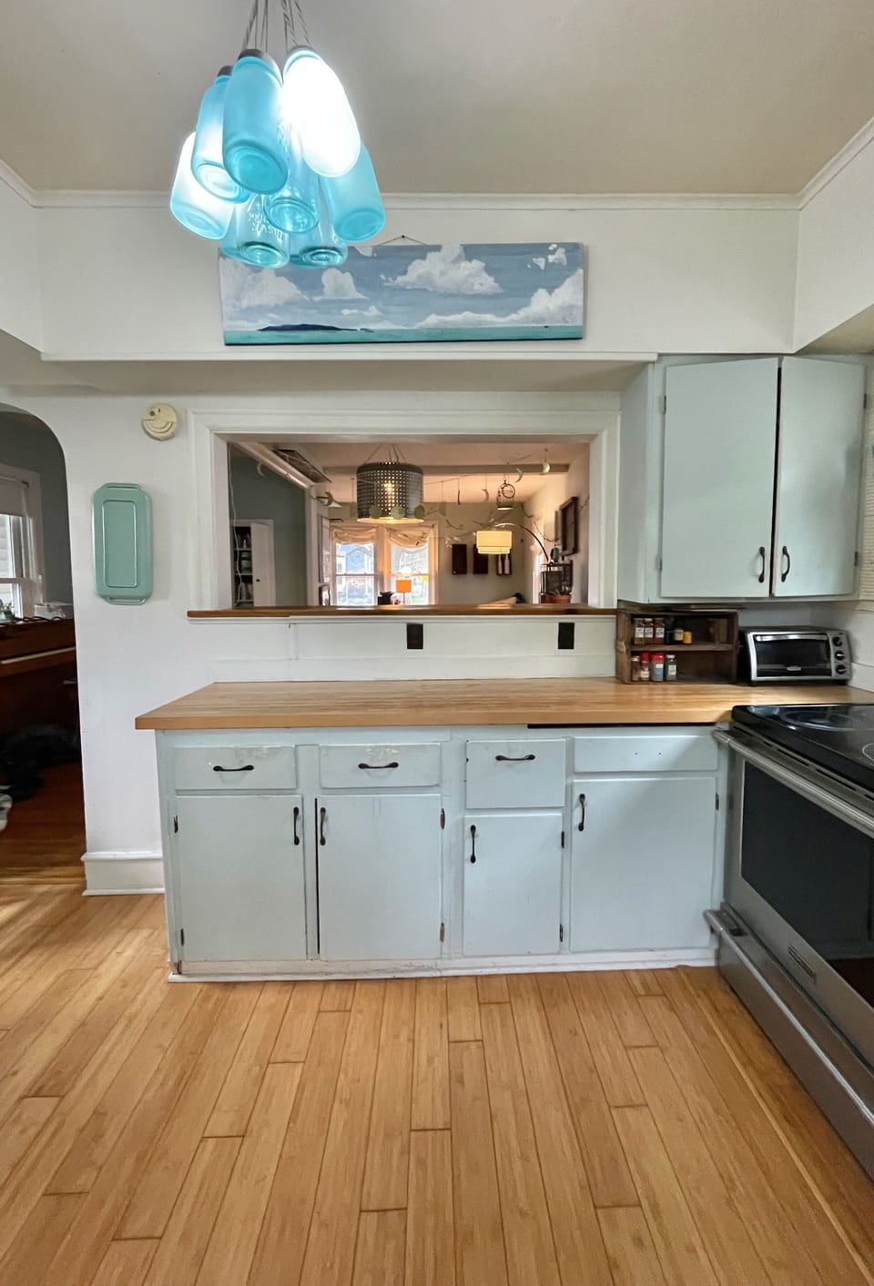 kitchen, west