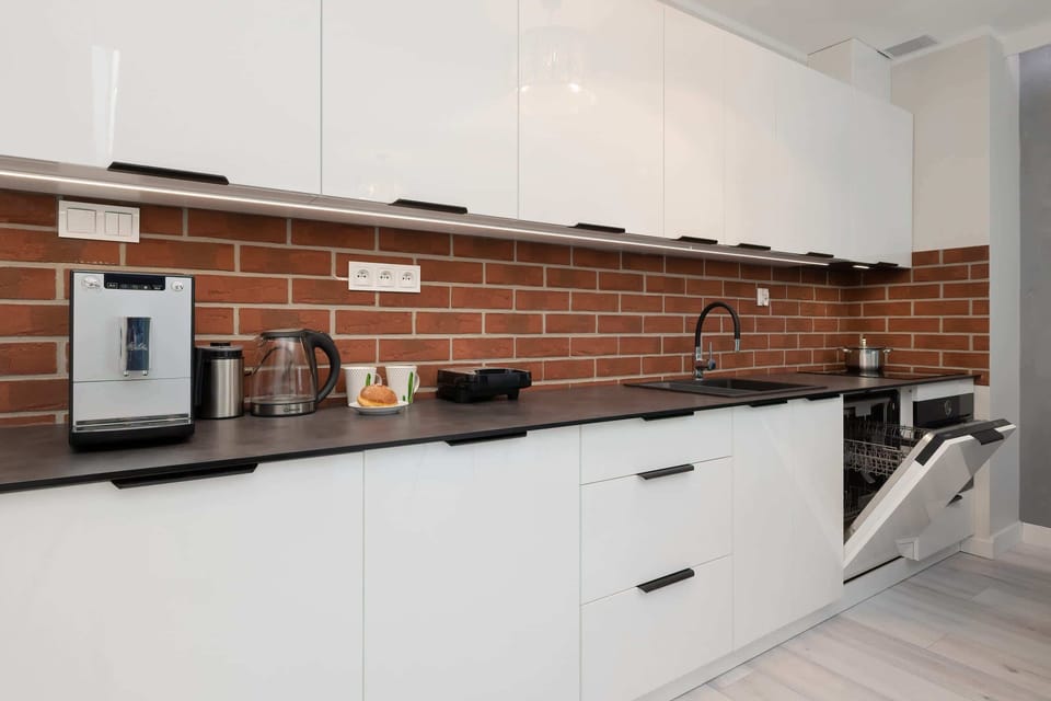 Modern, fully equipped kitchenette. 
