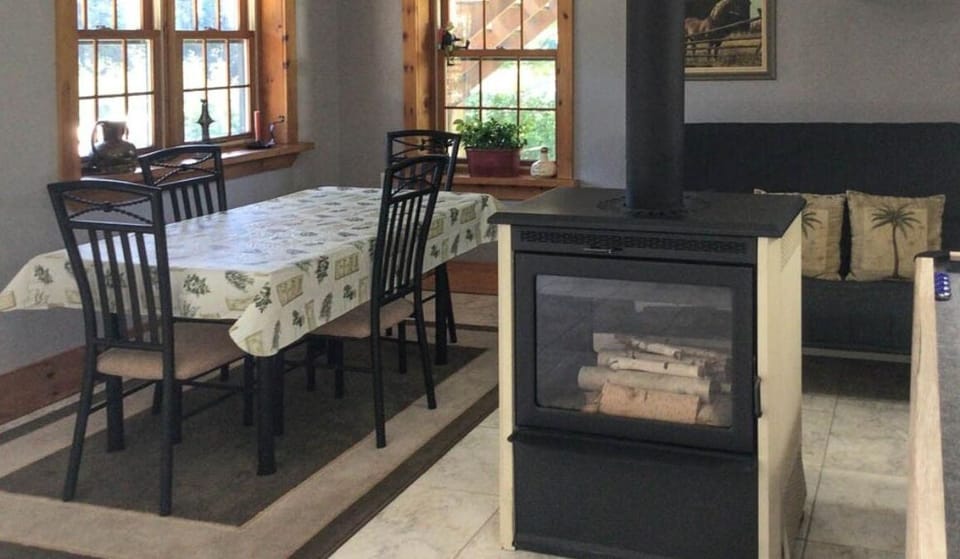 Dining and Queen futon (woodstove not functioning)