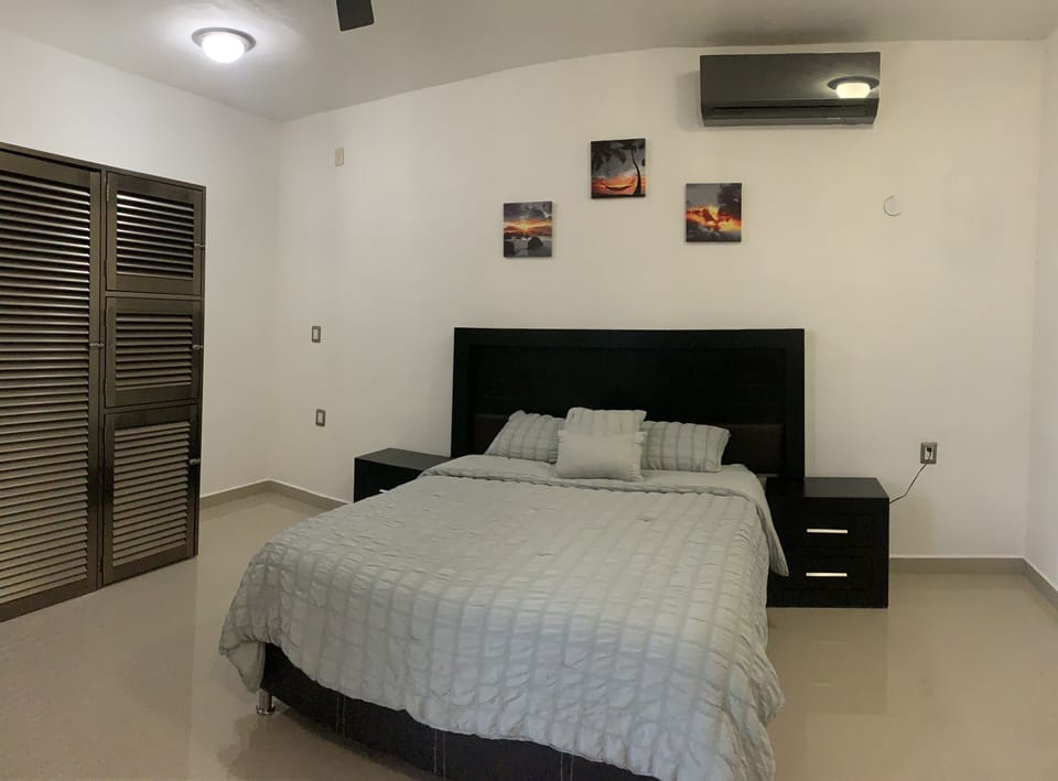 2nd Queen Bedroom