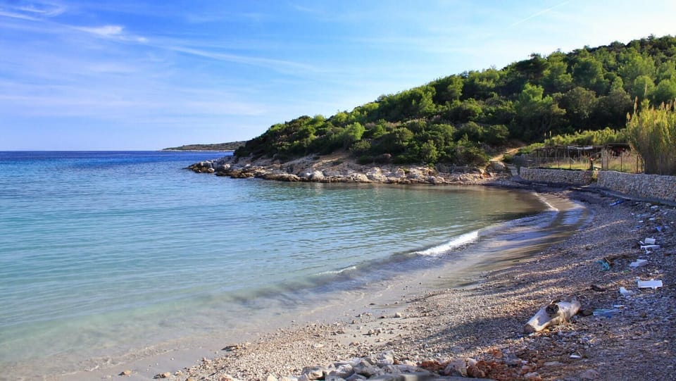 Nearby beaches