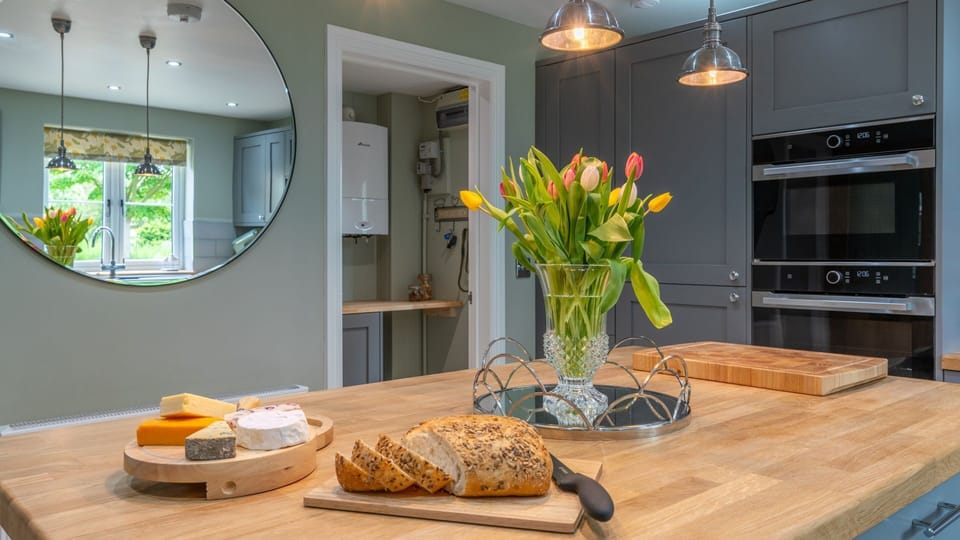 Kitchen, Orchard Cottage, Bolthole Retreats