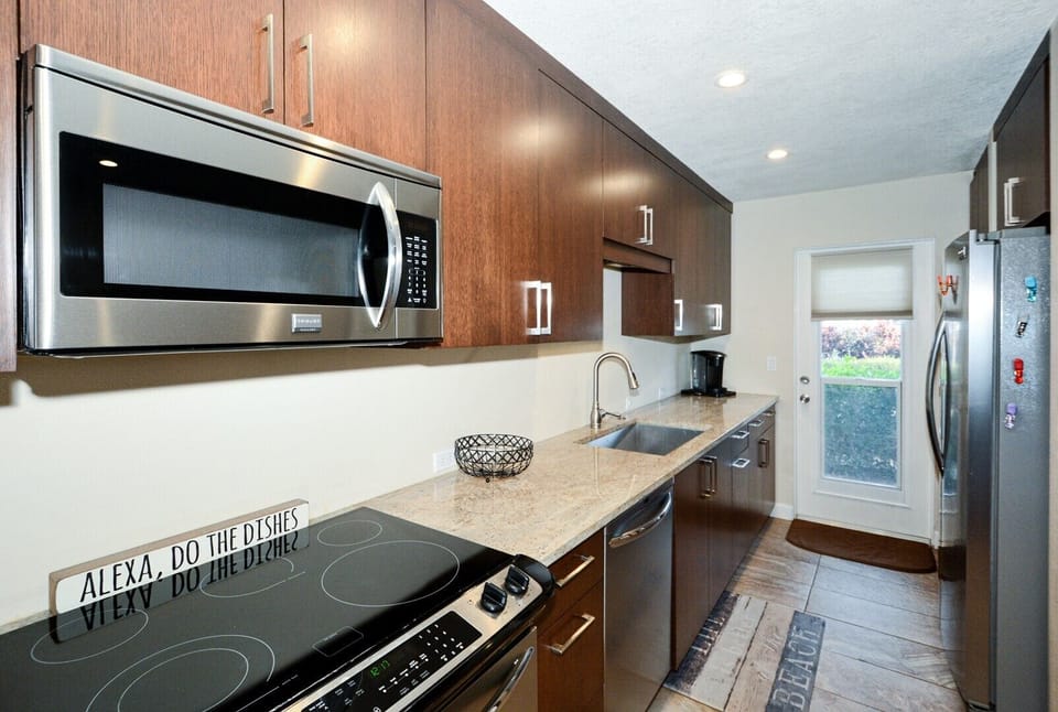  Kitchen appliances