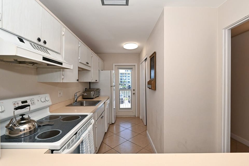 Kitchen with Lagoon View Entrance