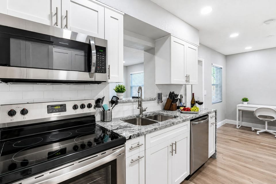 Want everyone to participate in the kitchen activities? Worry not! Our open kitchen space can accommodate everyone who wants to join. Meals are enjoyed best when served hot and fresh! Send us a message now!