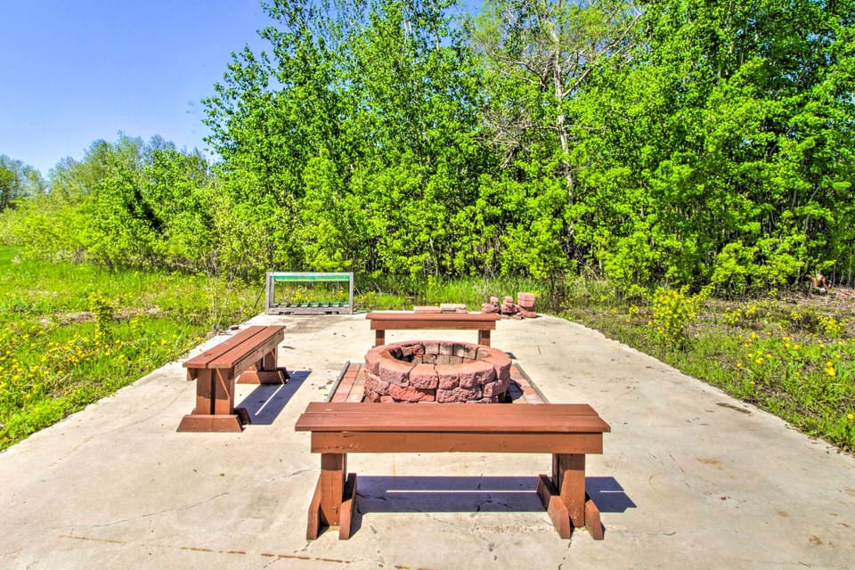 Fire Pit | Charcoal Grill | Hammock | Dining Set