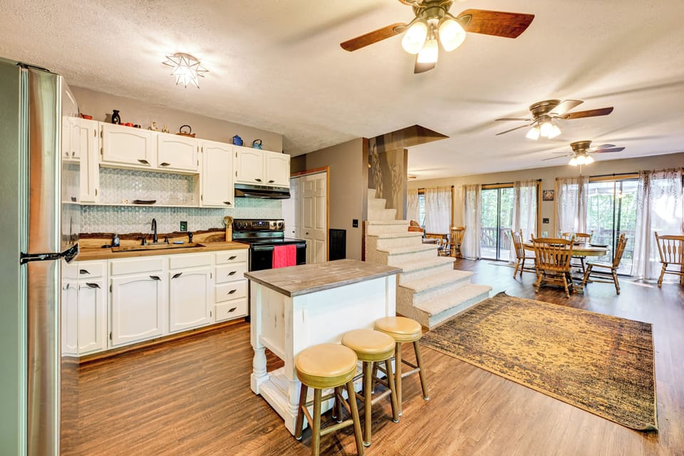 Kitchen | 1st Floor