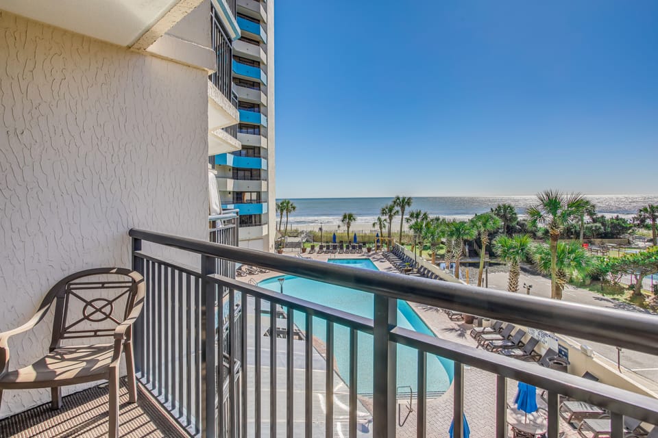 Balcony View | Community Pools | Splash Zone | Arcade