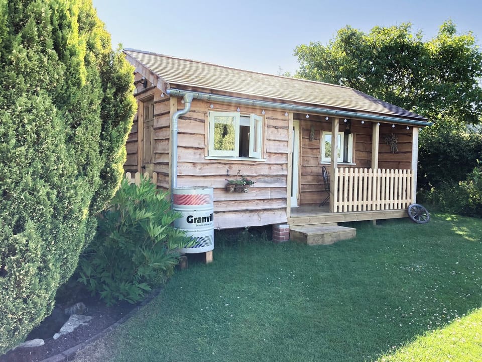 Exterior | Walnut Lodge, Launcherley, near Wells