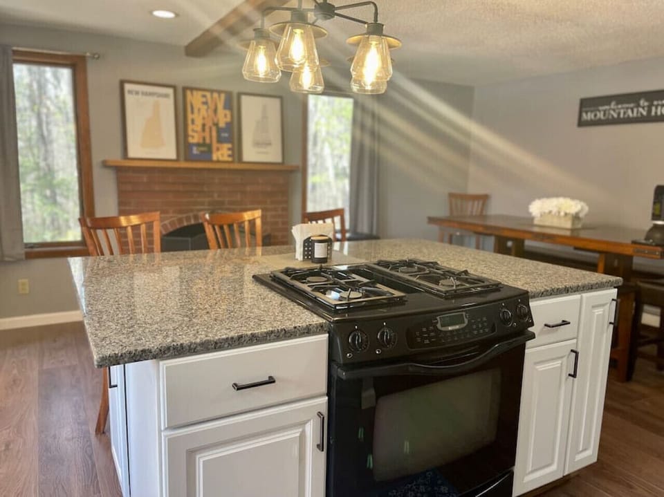Culinary convenience with a kitchen island