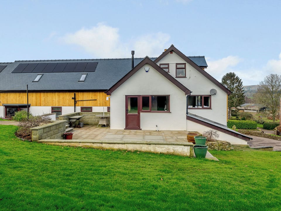 Exterior | Orchard Lodge - Orchard Holidays, Woolaston, near Forest of Dean