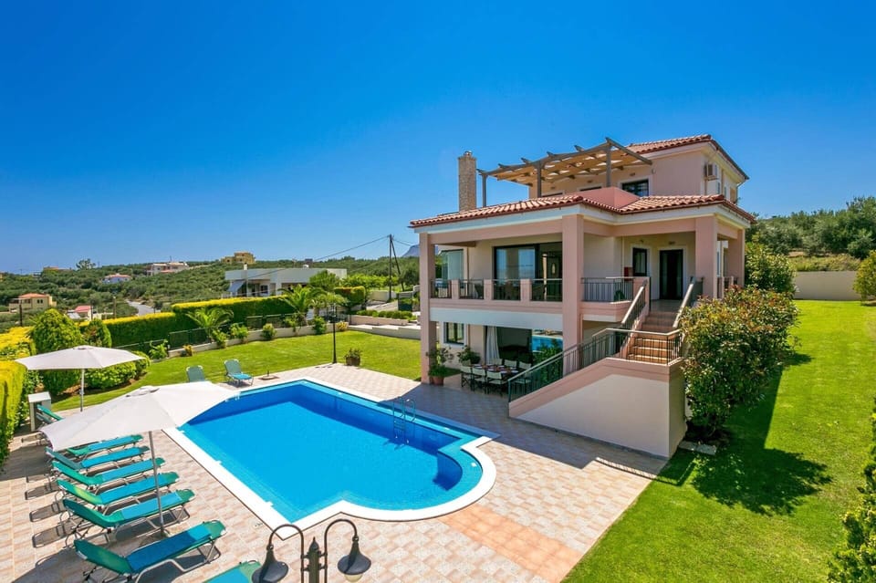 Villa Margarita Exi image