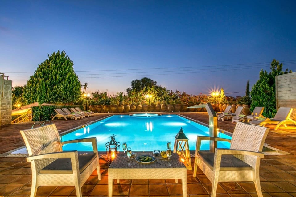 Villa Minos image