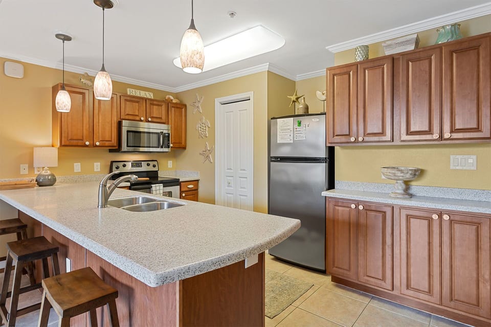 22-Beach-Resort-203-Kitchen
