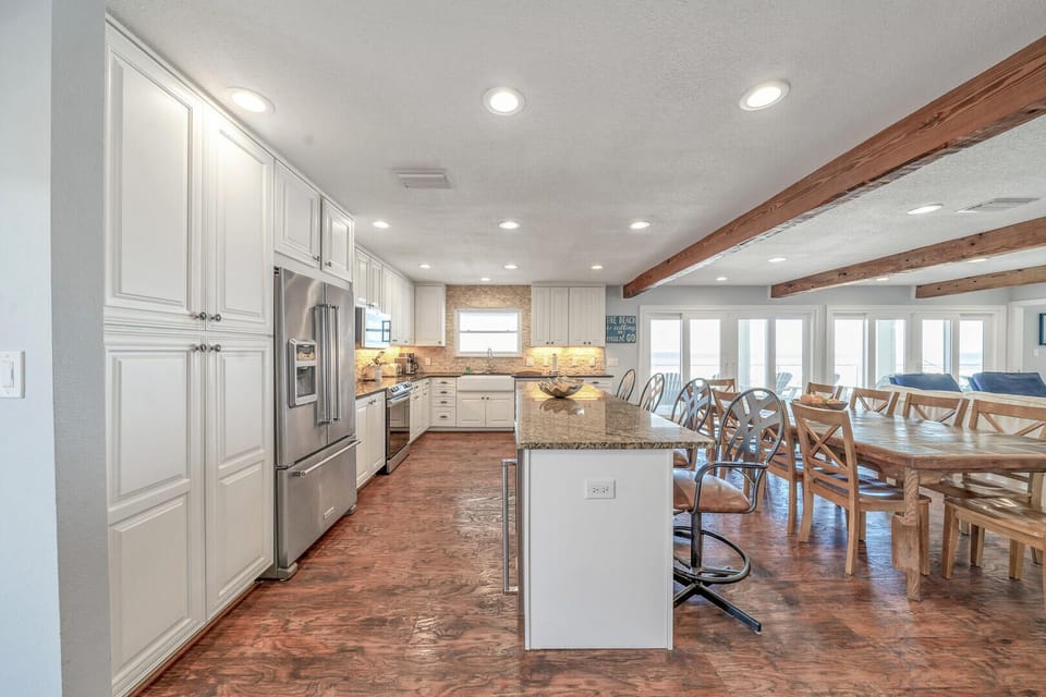 The fully stocked kitchen has a great flow for large families!