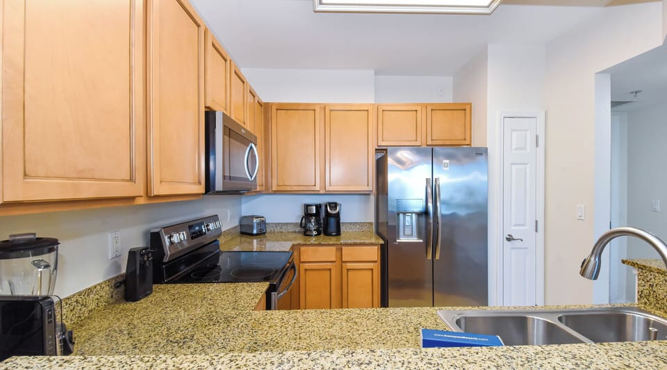 The Palms of Destin 21008- Fully Equipped Kitchen