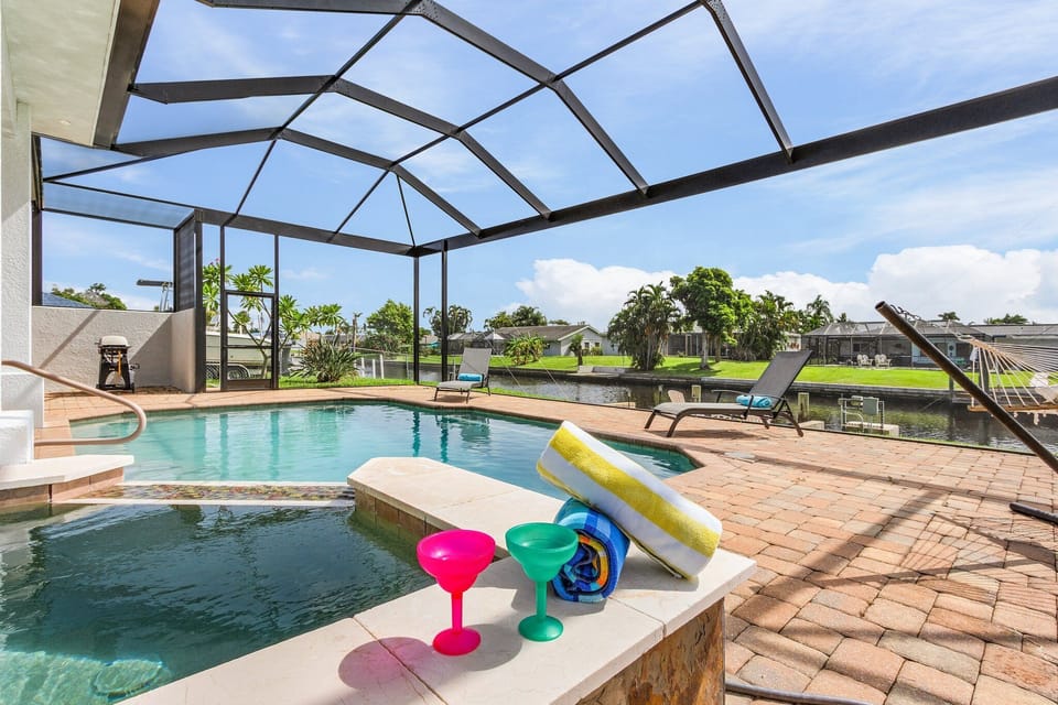 Lanai screen with picture window view