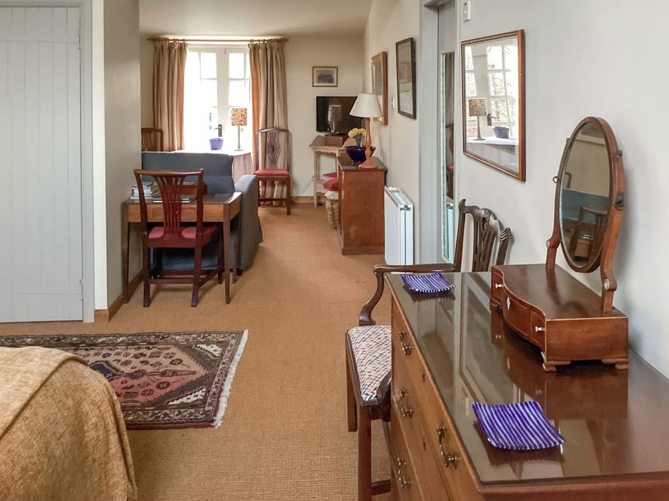 Living/dining area/bedroom | Stepping Gate Cottage, Scalby, nr. Scarborough