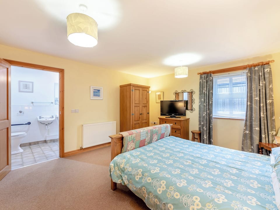 Double bedroom | Alice&rsquo;s Cottage - Low Cornriggs Farm, Cowshill, near Alston