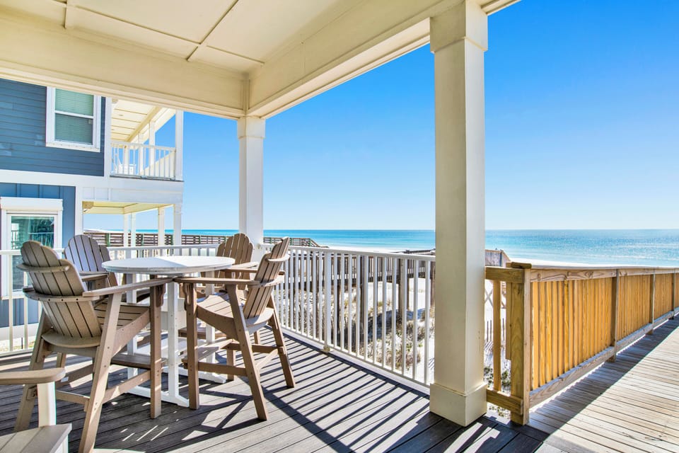 1st floor balcony