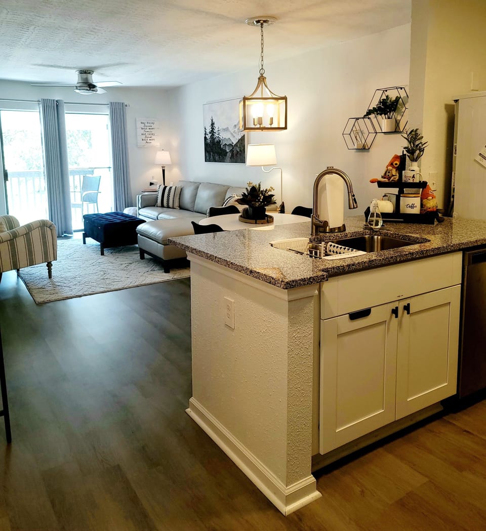 Open floorplan for guests.