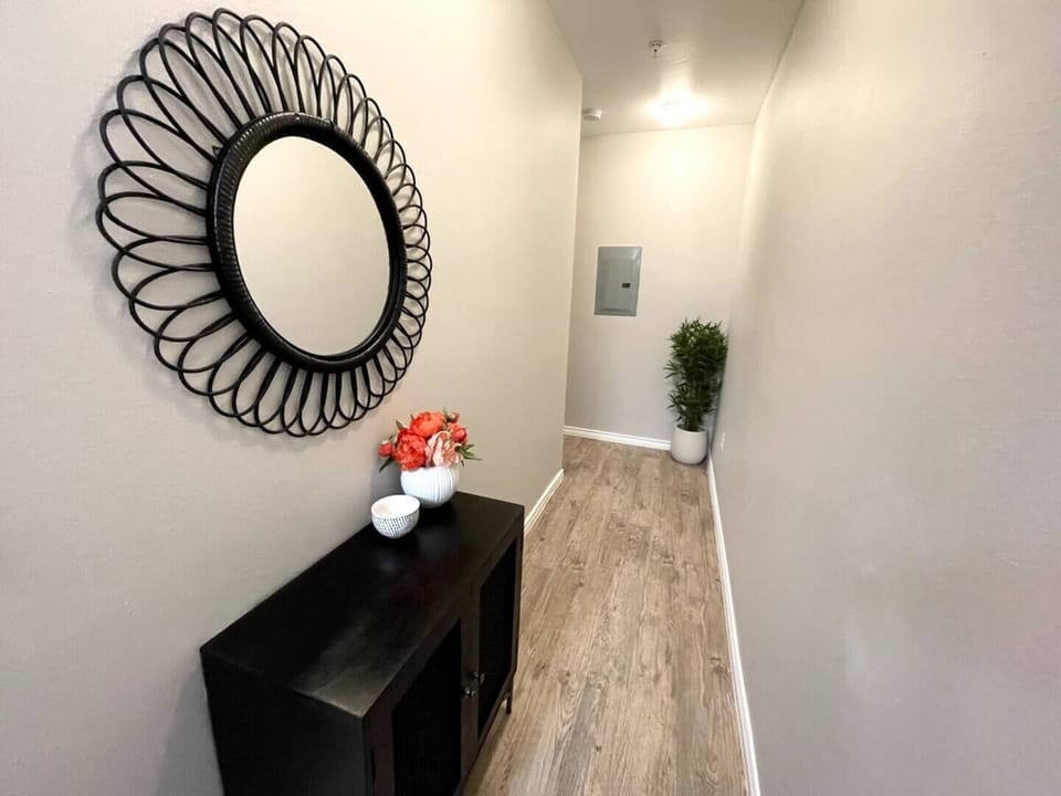 Entrance/Hallway