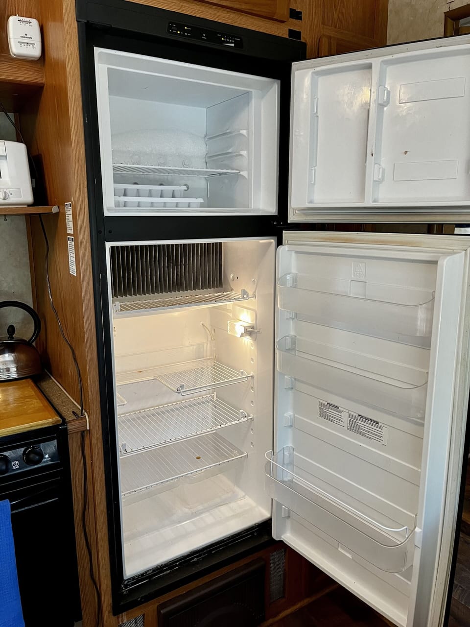 fridge/ freezer