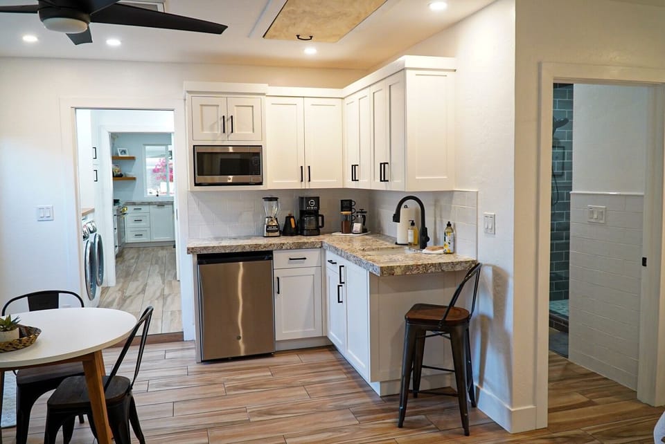 Kitchen with all of the necessities to make your meals, just bring the food!