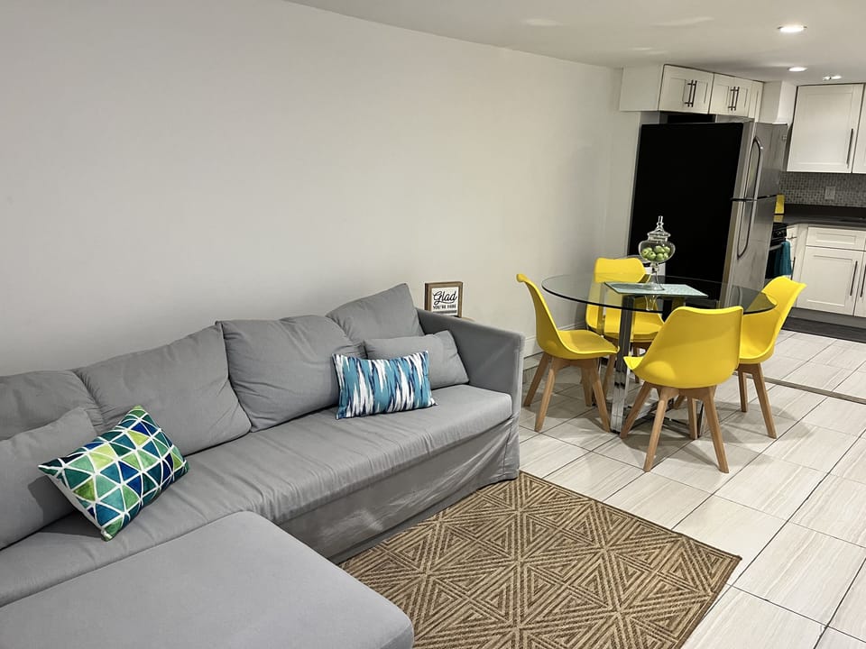 Living and dining area are quite comfy. Great for interacting 