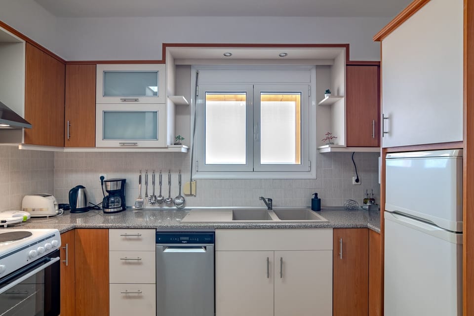 Fully equipped kitchen of Cozy apt,Fully equipped,Near amenities,Platanias,Rethymno