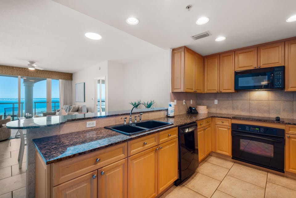 Kitchen with plenty of counter space