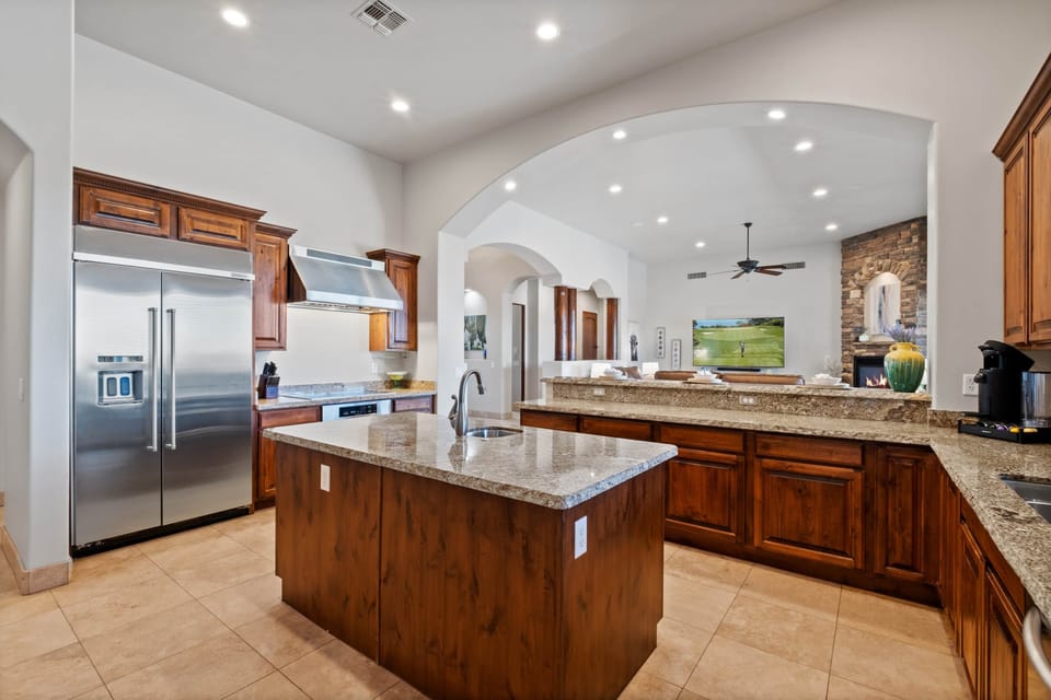 Gourmet Kitchen w/Stainless-Steel High-End Appliances & Granite Countertops