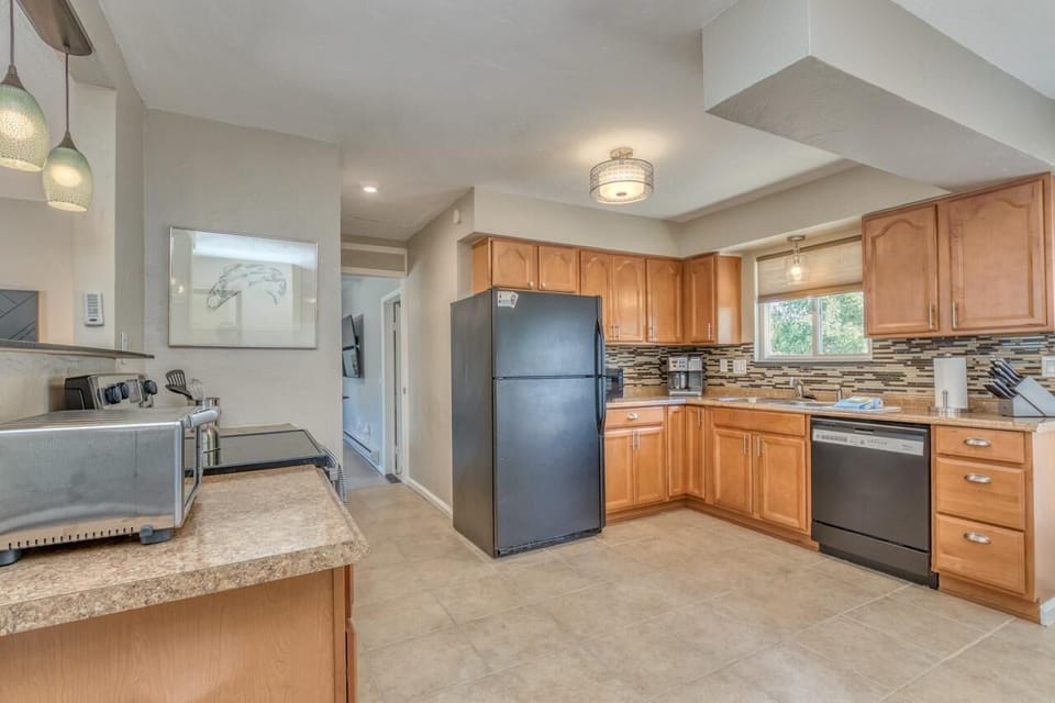 Whether you cook or order in, this space is made for dining in style.