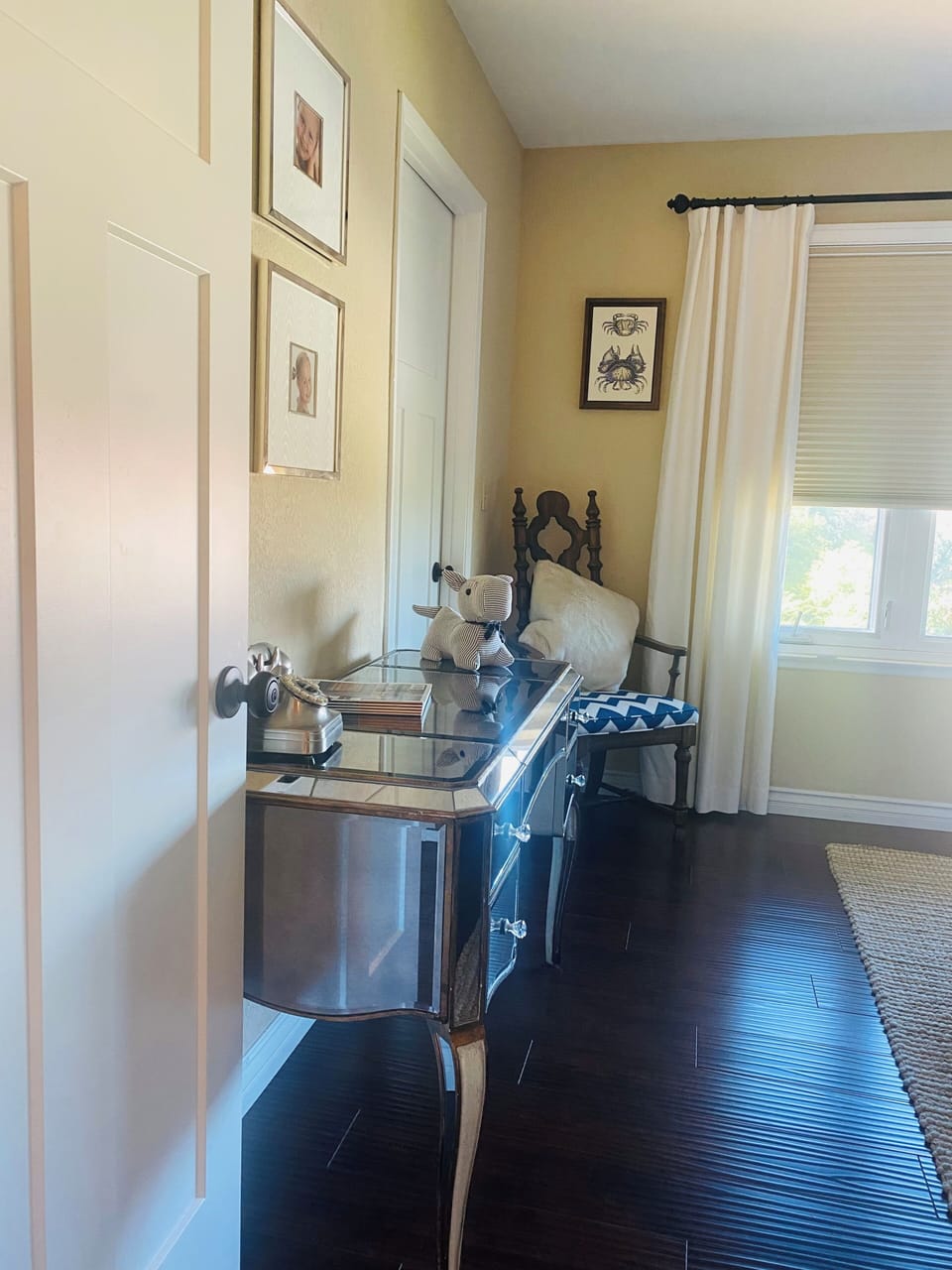Entrance Bedroom