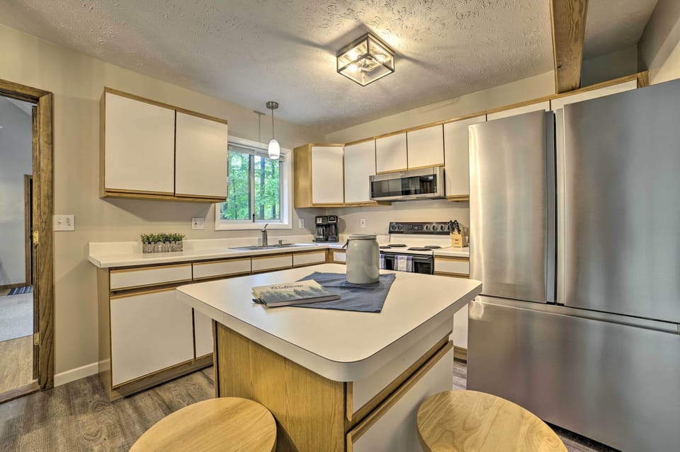 Kitchen | 1st Floor | Toaster | Water Filter | Cooking Basics