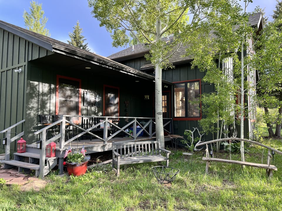 Front porch living