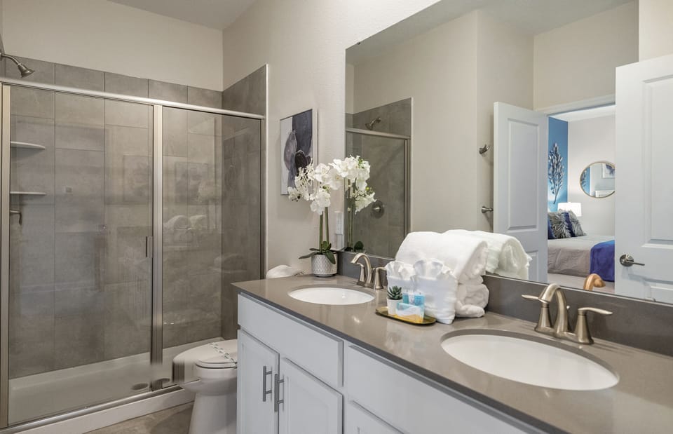 Silver Leave Bathroom