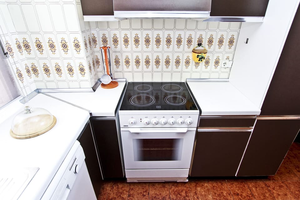Independent kitchen